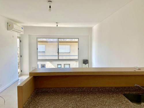 Imagen 7 de 16 de Venta Hermoso 3 Amb En San Fernando