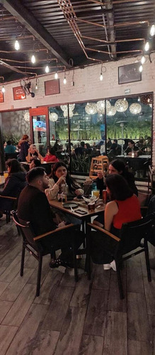 Traspaso Restaurante Bar Todo Acondicionado Con Lic. Alcohol