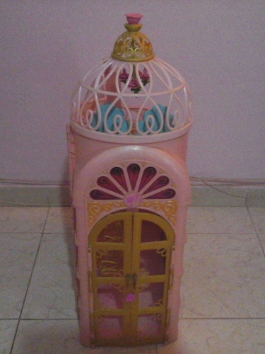 Imagen 9 de 9 de Castillo: Invernadero De Barbie, La Princesa De La Isla
