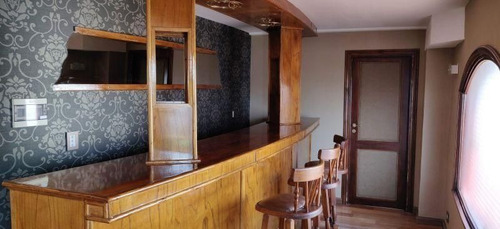 Imagen 10 de 16 de Venta / Hermoso Piso En Lo Mejor De La Perla, Plaza España