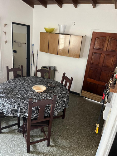 Alquilo Casa En Villa Gesell Para 5 O 6 Personas En Paseo 132 Entre 2 Y 3