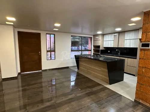 Apartamento En Arriendo En San Lucas. Cod A776052