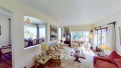 Casa En Venta En Los Dominicos /san Carlos De Apoquindo