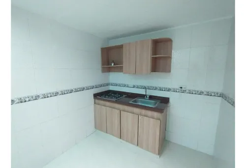 Casa En Venta En Suba Compartir