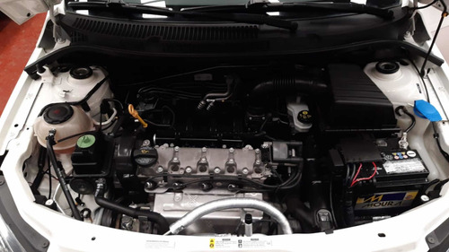 Imagen 9 de 9 de Volkswagen Gol 2018 1.6 Trendline Mt 4 P