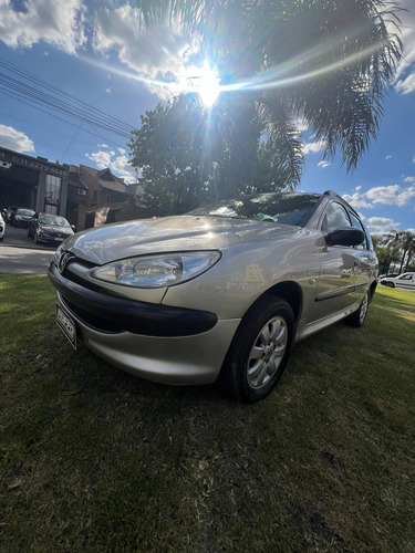 Peugeot 206 1.6 Sw Xt Premium