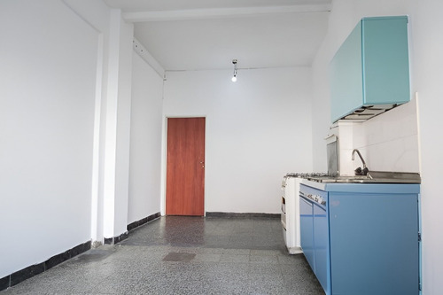 Venta/permuta Casa 4 Ambientes Con Local