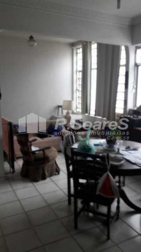 Imagem 13 de 15 de Linda Casa Em Condomínio Fechado - 3 Quartos Com Vaga - Tijuca - Jccn30009