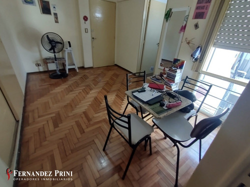 Imagen 4 de 12 de Muy Buen Departamento 2 Ambientes En Ultimo Piso