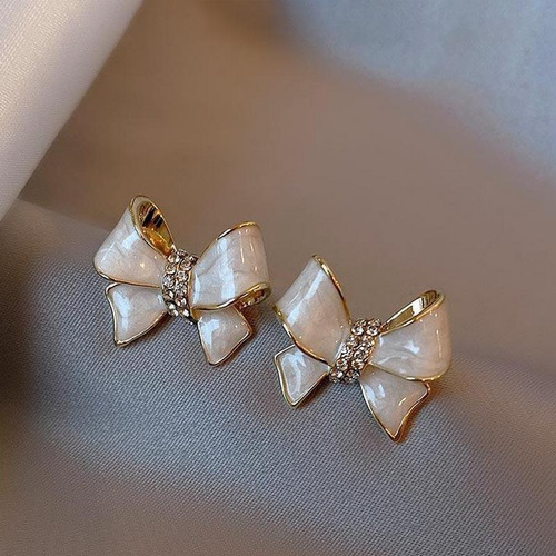 Needle Korean High-end Feel Pearl 2022 New Trendy Butterfly