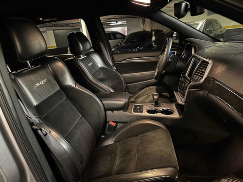 Imagen 9 de 10 de Jeep Grand Cherokee 2015 6.4 Srt Atx 465hp At
