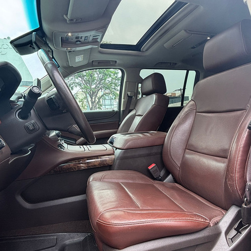 Chevrolet Suburban 5.3 Ltz 4x4 Mt