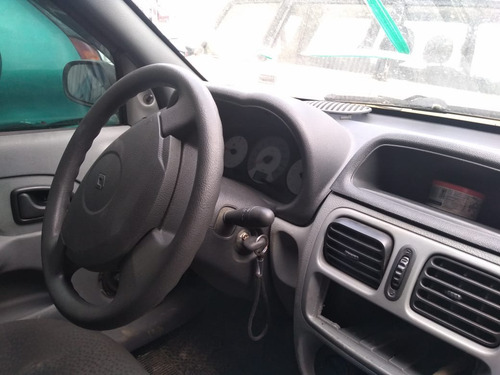 Imagem 4 de 6 de Renault Clio 1.0 16v Hatch 2004 Sucata Para Retirada