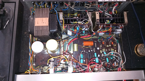 Amplificador Gradiente Pro1200 Funcionando Perfeitamente Preto 45 W (Usado)