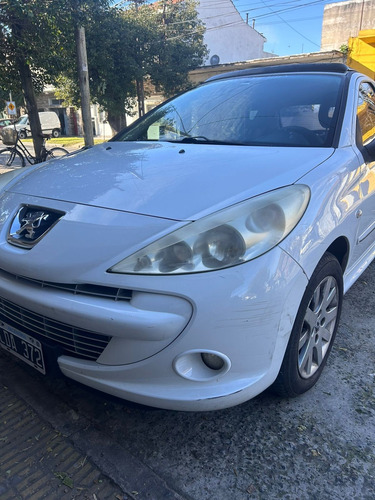 Peugeot 207 1.6 Feline 106cv Tiptronic