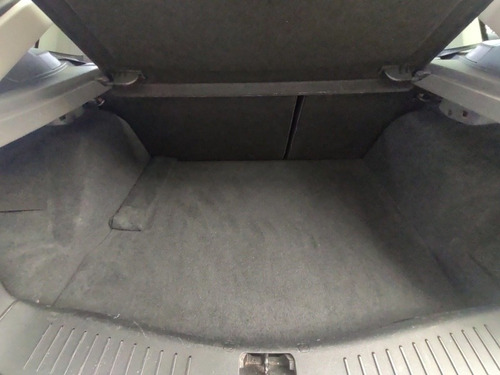 Imagem 8 de 9 de Ford Focus 2013 1.6 Gl Flex 5p