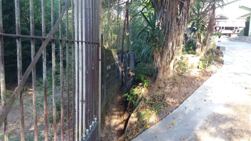Imagem 6 de 18 de Casa Simples Com Terreno Na Serra Da Cantareira, Fora De Condomínio, Lugar Tranquilo E A 15 Metros Do Asfalto. - Ch00003 - 70783474
