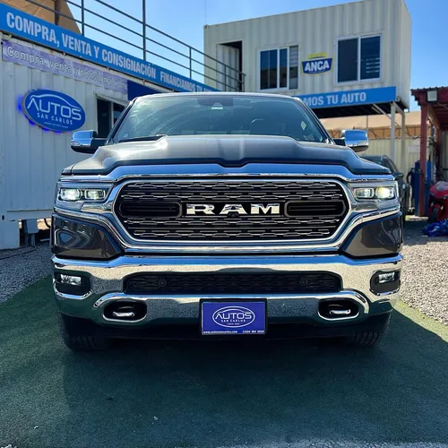 RAM Ram 1500 5.7 Hemi Limited 4X4 At