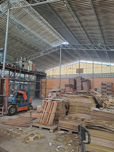 (#1008) Galpón De 2.400 M2 Disponible Para Alquilar En Guarenas Los Naranjos