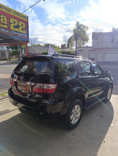 Toyota Hilux SW4 3.0 I Srv C/cuero 4x4 (2009)