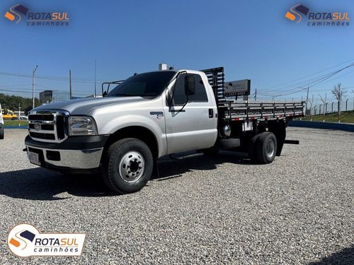 Ford F4000 2011
