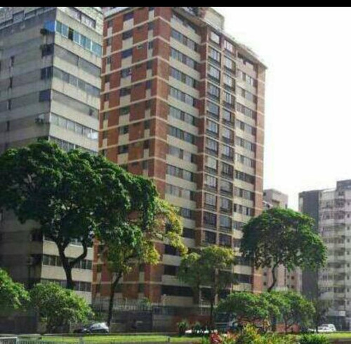 Venta De Apartamento Av. Libertador