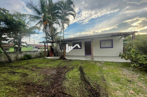 Imagem 2 de 14 de Linda Casa Em Itanhaém Com 02 Dormitórios! Ca815 R