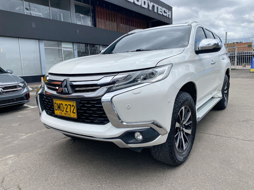 Mitsubishi montero sport 2.5 At