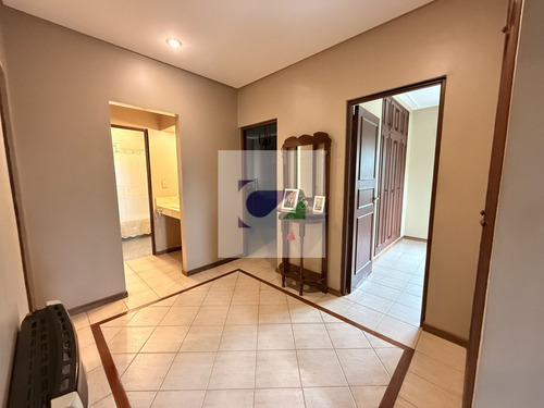Casa En Venta Country Las Yungas