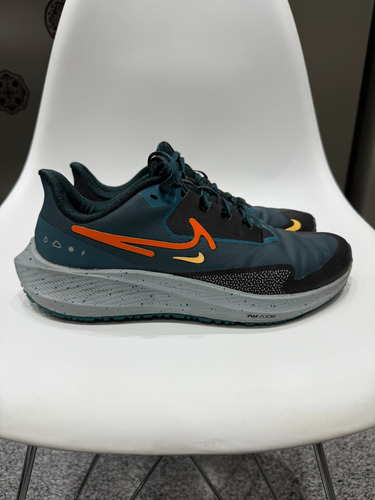 Nike Air Zoom Pegasus Shield (Usado)