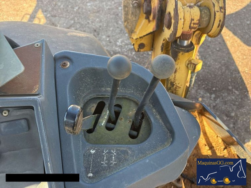 Retroexcavadora 2005 John Deere 310g 4x2