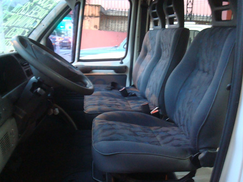 Besta,trafic,kombi,ducato Caminhonete Furgao Cargomotor Ruim