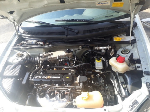 Imagem 6 de 10 de Chevrolet Celta 2009 1.0 Spirit Flex Power 5p 77 Hp