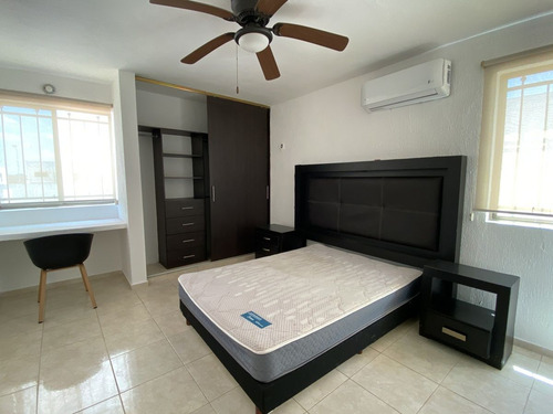 Casa Amueblada En Renta/venta En Las Americas Ii