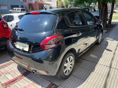 Imagen 12 de 23 de Peugeot 208 2017 1.6 Active