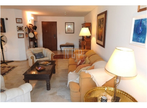 Imagen 9 de 30 de Apartamento En Un Buen Edificio En Av Roosevelt