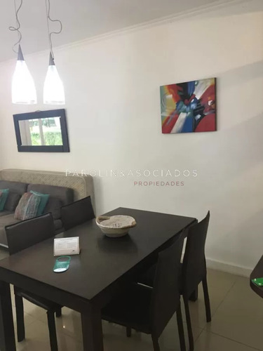 Apartamento En Venta De 1 Dormitorio En Green Park, Punta Del Este.