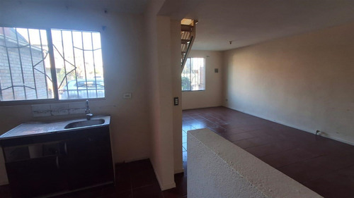 Casa En Venta De 3 Dorm. En Puente Alto