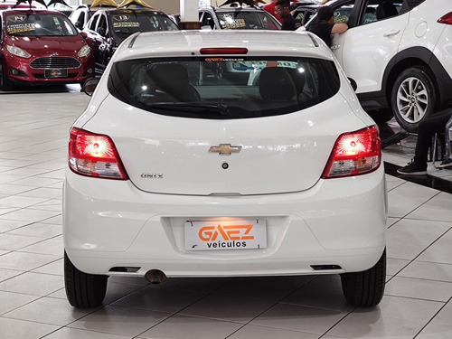 Imagem 2 de 20 de Chevrolet Onix 1.0 Mpfi Joy 8v 2018
