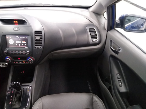 Imagen 14 de 15 de Kia Forte 2018 2.0 Sx 4 P At