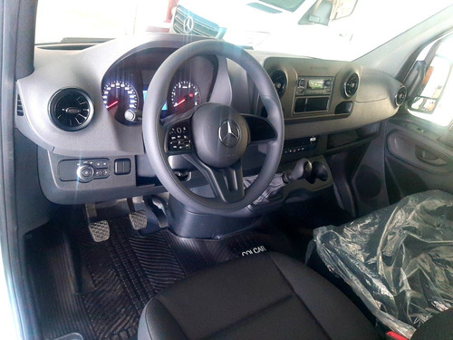 Imagen 11 de 13 de Mercedes-benz Sprinter 311 Cdi Street