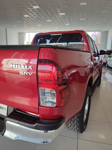 Imagen 15 de 24 de Toyota Hilux Srv Cuero 4x2 Mt