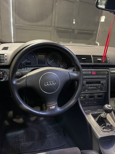 Imagen 15 de 19 de Audi S4 2005 V8