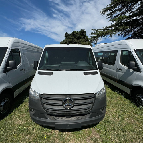 Mercedes-Benz Sprinter 311 CDI Street Furgón L 3665 TN V2