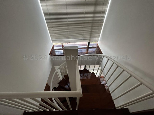 Carla Gonzalez Apartamento En Alquiler En La Urbanizacion La Castellana Mls #24-28589 Sc