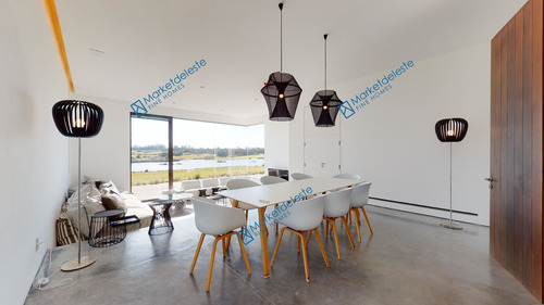 Modern House - La Barra