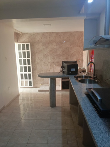 Casa En Venta, Urb Manzanares Los Jarales San Diego. Minerva K