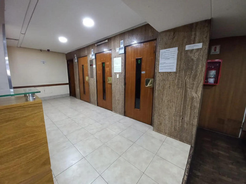 Departamento Zona Centro, 2 Ambientes Al Frente, Apto Profesional