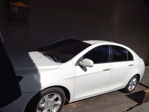 Imagem 11 de 15 de Geely Ec7 2014 1.8 16v Gs 4p