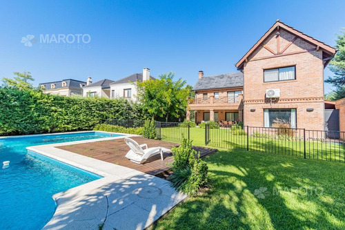 Imagen 9 de 30 de Casa En Venta En Barrio Privado Septiembre - Maroto Propiedades